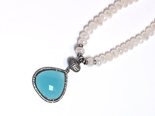 Eye-Catching Blue Chalcedony Necklace